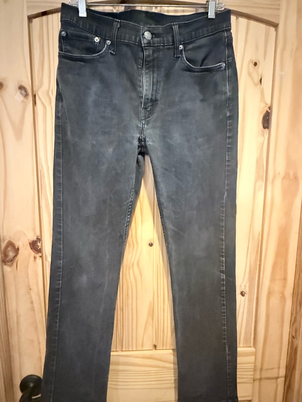 Signature by Levi Strauss Men's Slim Straight Jeans in Washed Black